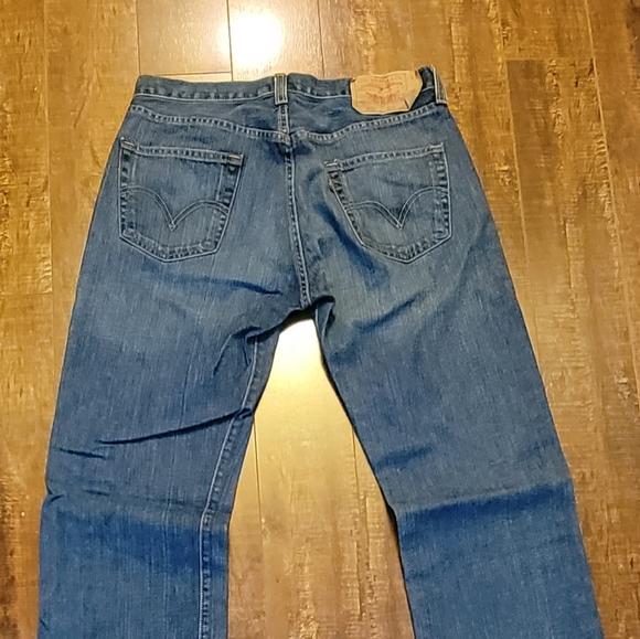 Mens Levi 501 Jean's  W 33 L34 straight leg  Button Fly Never worn - Picture 5 of 9